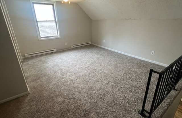 1200 E Laurel Gallery 4