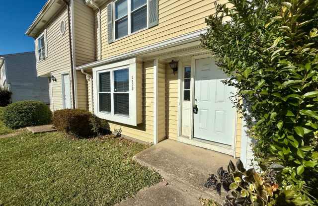 *** RENT READY!! Newly remodeled townhome! ALL Laminate. photos photos