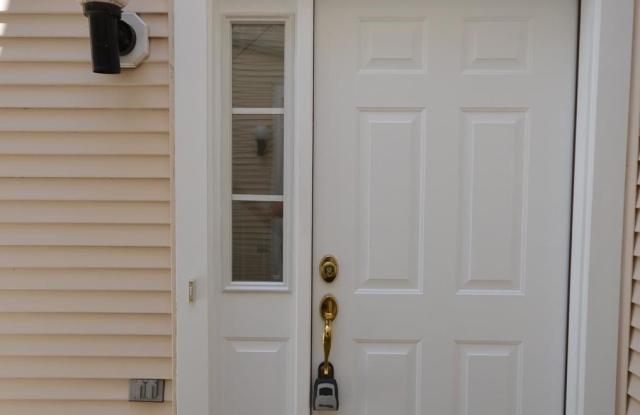 44166 MOSSY BROOK SQUARE Gallery 2