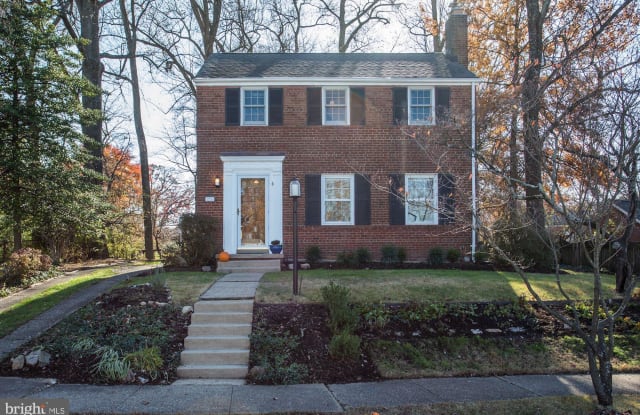 5996 9TH ROAD N - 5996 9th Road North, Arlington, VA 22205