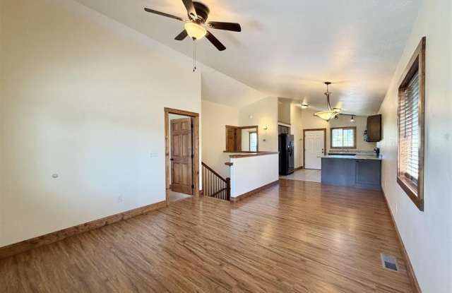 1608 Stella Ct Gallery 4
