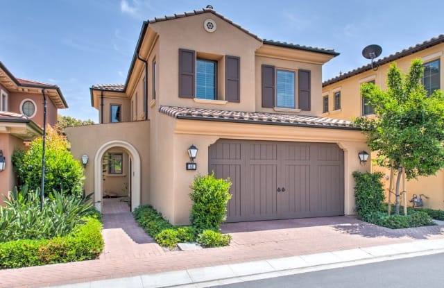 52 Outlaw - 52 Outlaw, Irvine, CA 92602