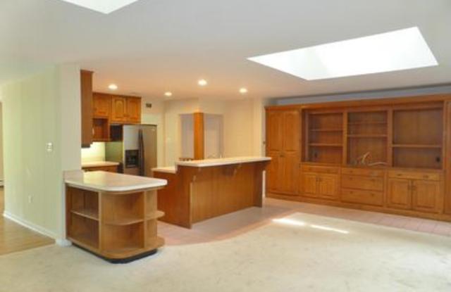 6907 Valley Brook Dr Gallery 2