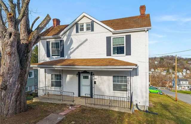 Beautiful 3 bedroom, 2 full bathroom home for rent in the Oakland area AVAILABLE NOW! photos photos Beautiful 3 bedroom, 2 full bathroom home for rent in the Oakland area AVAILABLE NOW! photos photos