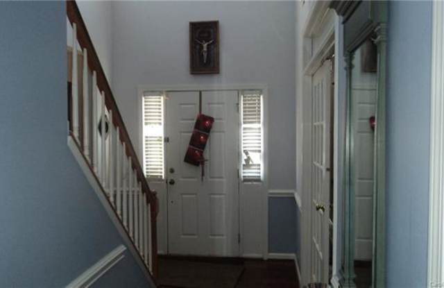 4706 Redmond Court NW Gallery 2