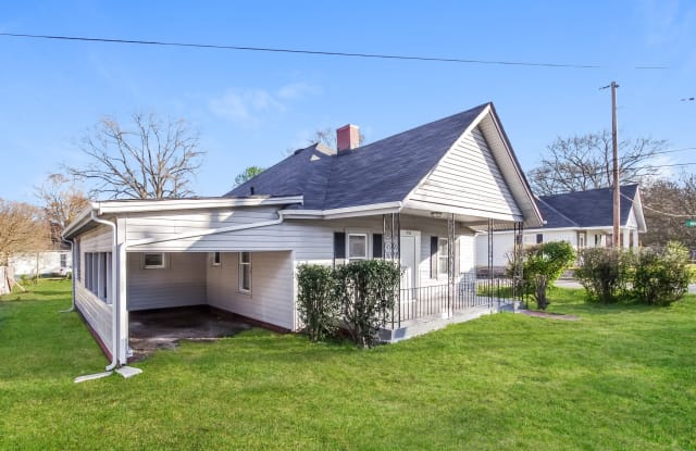 1912 Hemlock Ave - 1912 Hemlock Avenue, Gastonia, NC 28054
