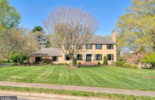 6363 LYNWOOD HILL RD - 6363 Lynwood Hill Road, McLean, VA 22101