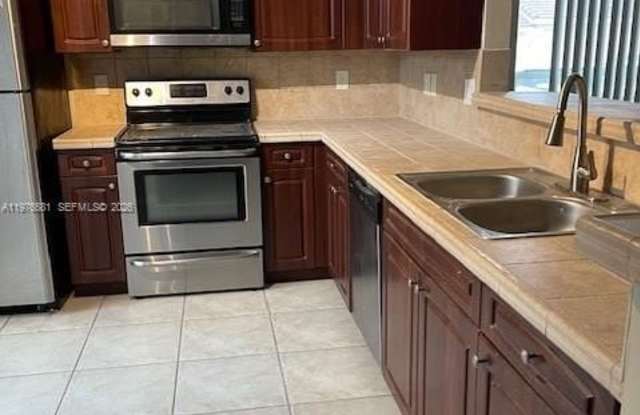 1733 Village Blvd photos photos