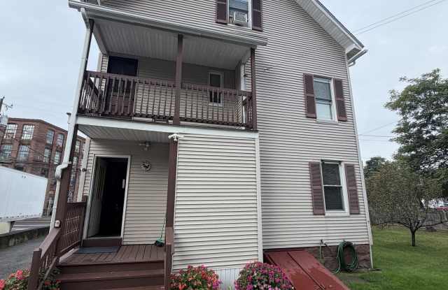 1706 Thomaston Avenue Gallery 3