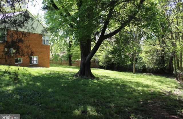 3906 SLEEPY HOLLOW Gallery 4