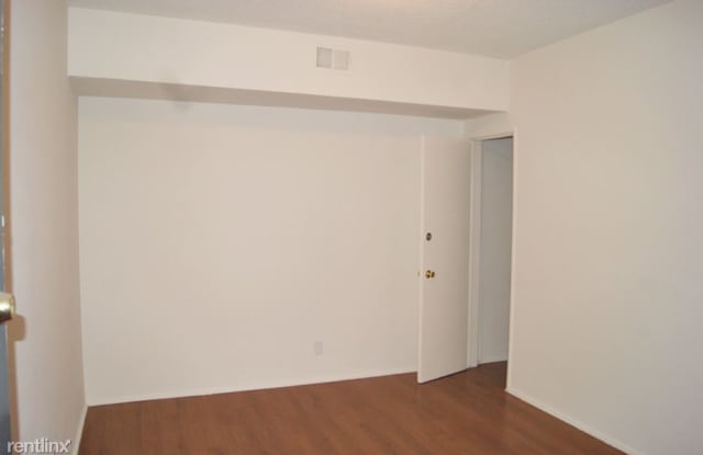 3222 Santa Monica Blvd - 3222 California Highway 2, Santa Monica, CA 90404