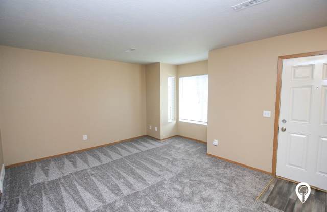 Arrow Ridge Townhomes – Brandon, SD Gallery 4