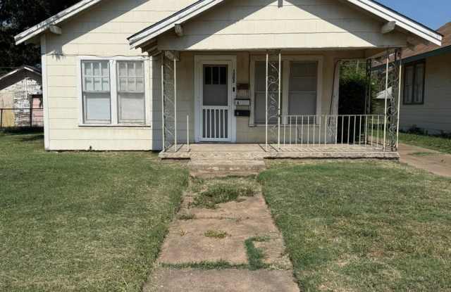2 Bedroom 1 bath - Water Included photos photos