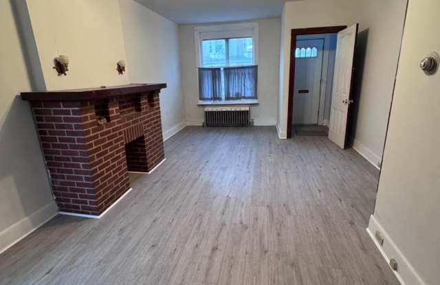 1710 PERKIOMEN Avenue Gallery 2