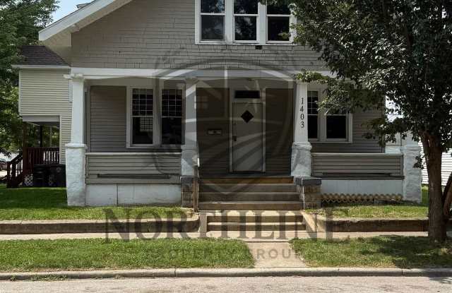 1403 Cass Street photos photos