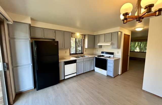 331 14th Street - 331 14th Street, Lynden, WA 98264
