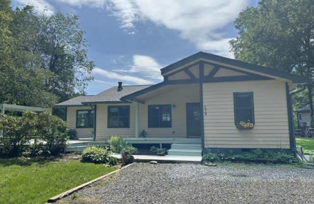 Fully Renovated 3BR/2BA Home with Creek Views and One-Level Living - 170 Nestle Road, Watauga County, NC 28607 Fully Renovated 3BR/2BA Home with Creek Views and One-Level Living - 170 Nestle Road, Watauga County, NC 28607