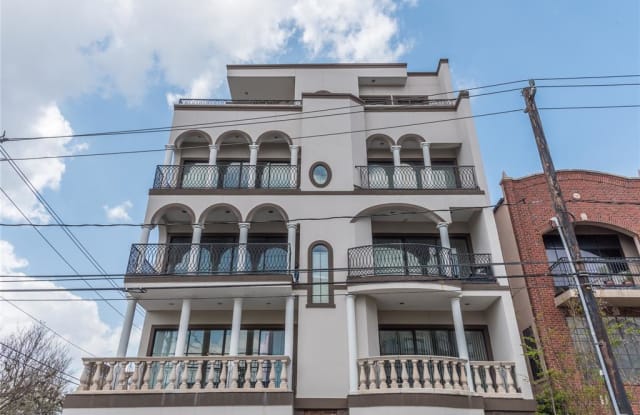 1000 W Clay Street - 1000 West Clay Street, Houston, TX 77019