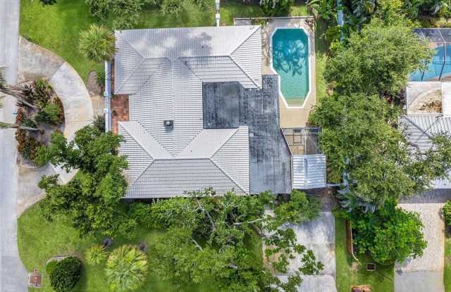 500 Gardenia Lane Gallery 2