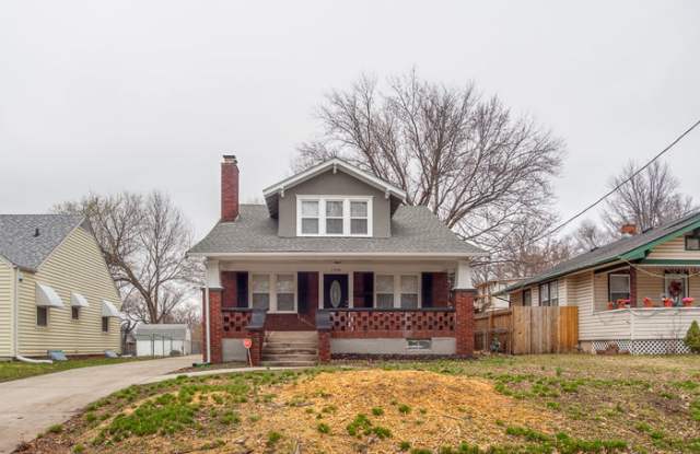 1308 West College Street - 1308 West College Avenue, Independence, MO 64050