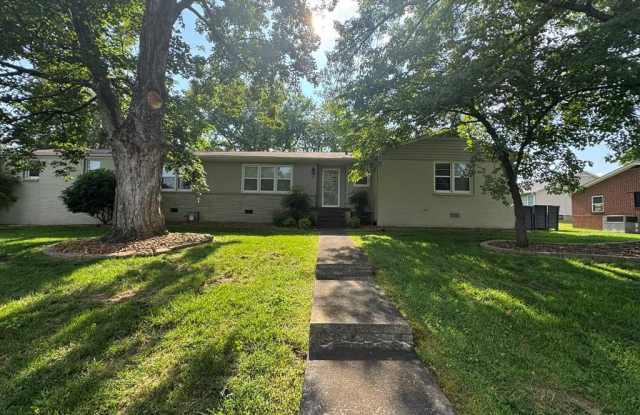 145 S Maple Ave photos photos