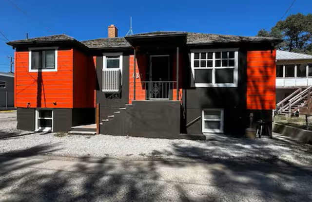 432 1/2 Elias Ave photos photos