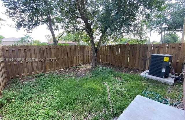 7980 S Southwood Cir Gallery 2