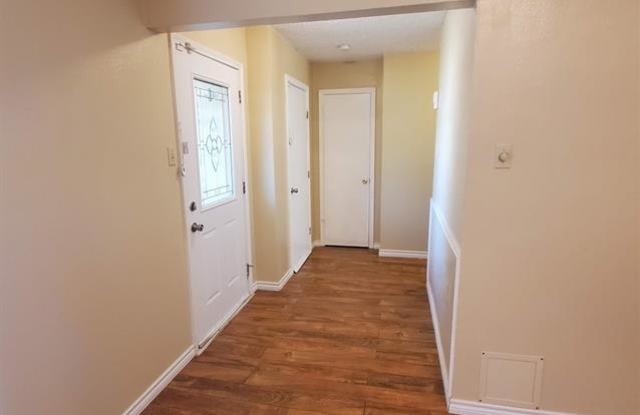 423 Everest Court Gallery 2