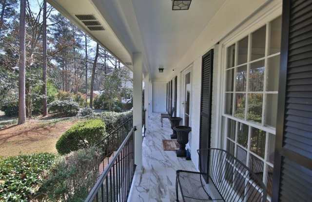 4920 Northway Drive Gallery 4