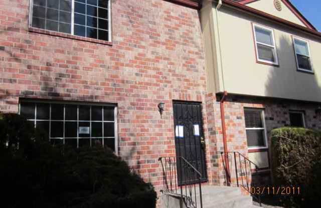 Spacious Sparks 3 Bedroom Townhome - 435 Pine Meadows Drive, Sparks, NV 89431