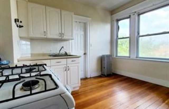 279 Harvard Gallery 1