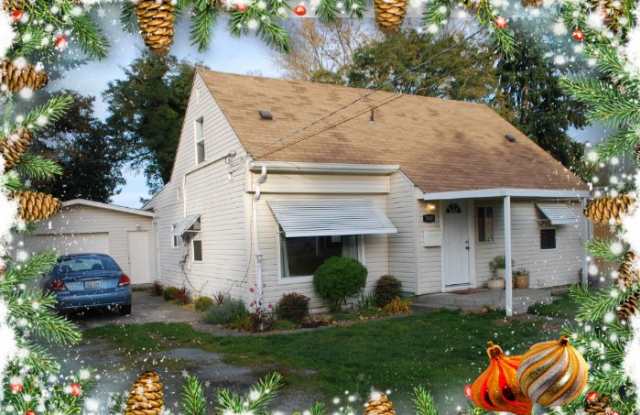 7450 S 116th Pl - 7450 South 116th Place, Bryn Mawr-Skyway, WA 98178