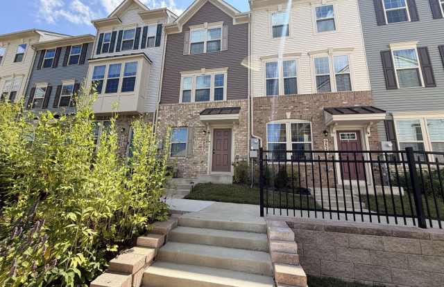 9827 POSTERITY LN Gallery 1