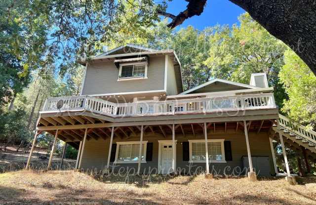 Charming 3-Bedroom Retreat in Gated Groveland Community – Lake Access Included! photos photos