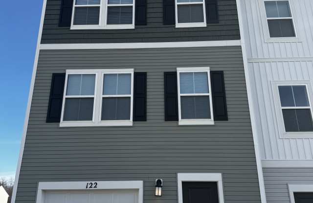 122 Milburn Drive - 1 - 122 Milburn Drive, Martinsburg, WV 25403