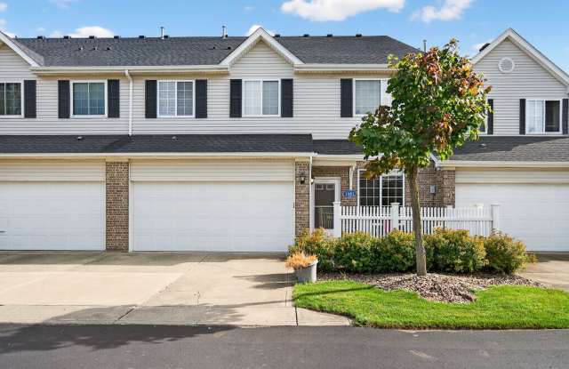 Charming Fishers Condo – Move-In Ready photos photos
