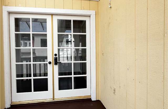 613 Poinsettia Avenue Gallery 2