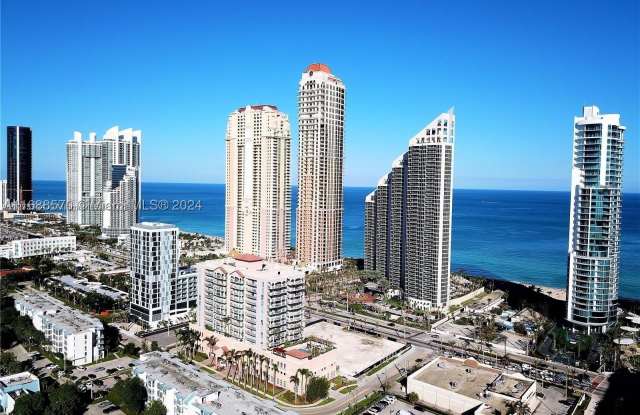 17555 Collins Ave Gallery 2