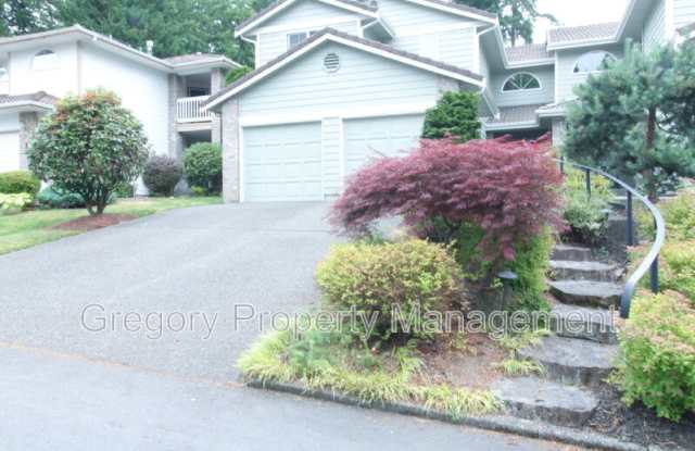 2000 Village Green Drive photos photos