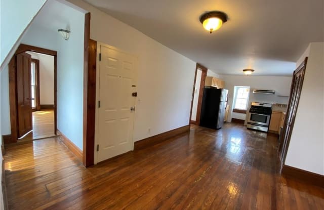 15 Fort Charles Place - 15 Fort Charles Place, New York City, NY 10463