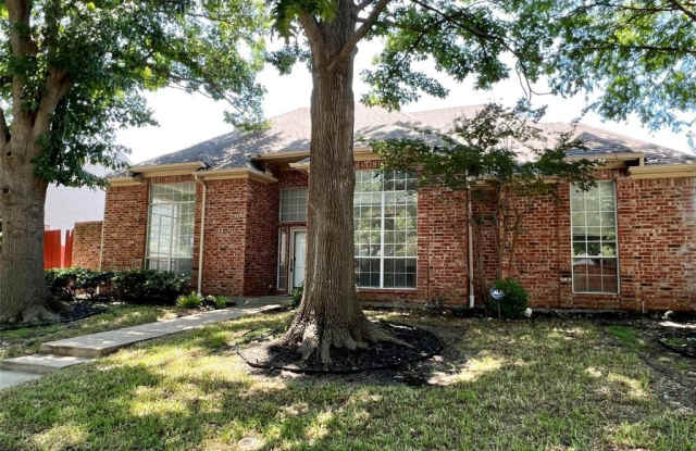 11005 Hermitage Lane Gallery 2