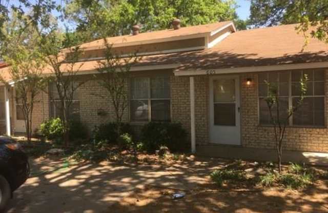 607 Mcqueary Street - 607 McQueary St, Arlington, TX 76012