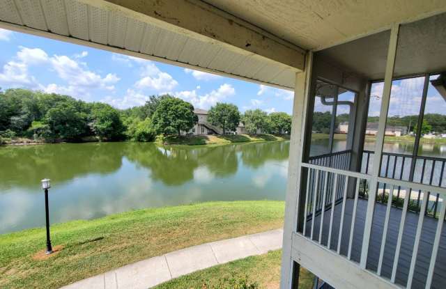Water Front - Corner Unit- 2 Bed 2 Bath for Lease Gallery 4