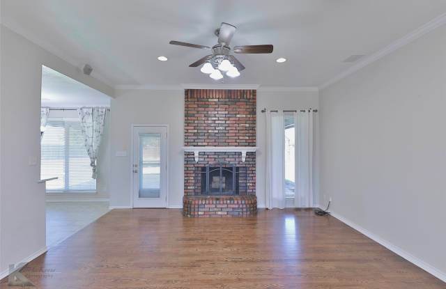 342 Pilgrim Road Gallery 4