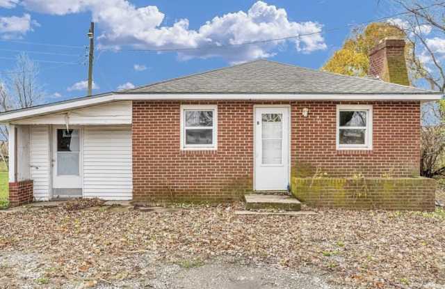 1957 County Road 3000 North - B photos photos