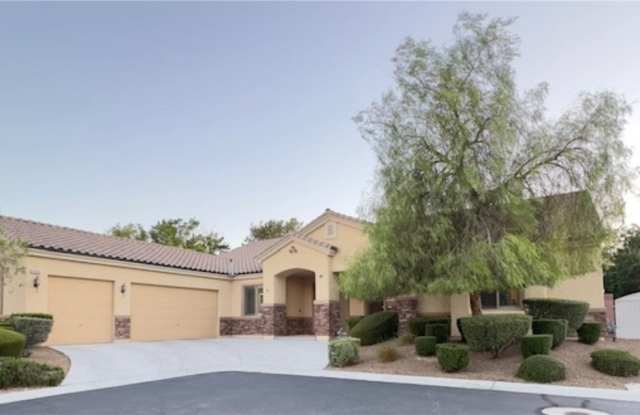 4935 Moncada Way photos photos