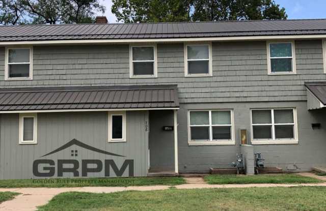 2 bed, 1 bath condo photos photos