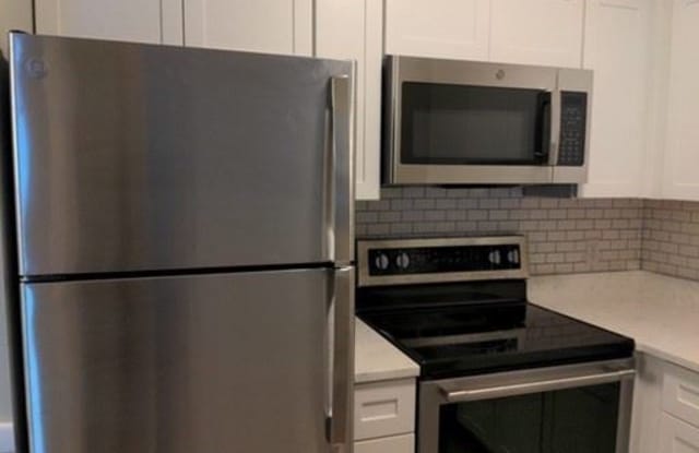 245 Sea St 11 - 245 Sea Street, Quincy, MA 02169