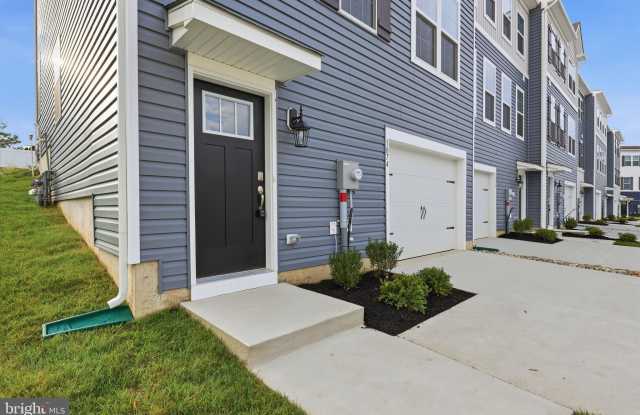 1074 MEADOWLARK Drive Gallery 2