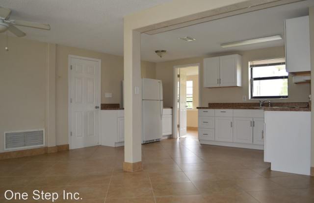7335 Populus Dr - 7335 Populus Drive, Jasmine Estates, FL 34668